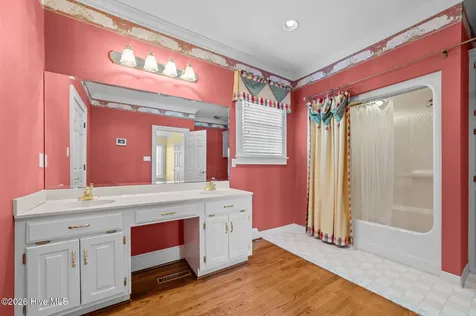 206 Austin Point Drive Washington NC 27889