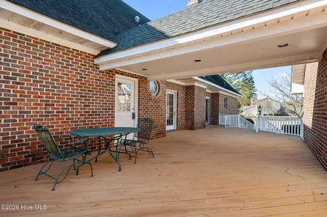206 Austin Point Drive Washington NC 27889