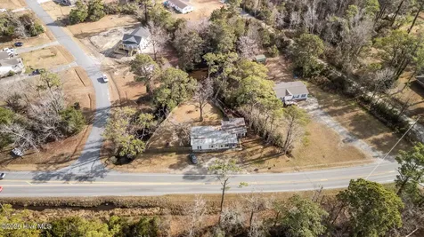 2622 U.s. 70 Beaufort NC 28516