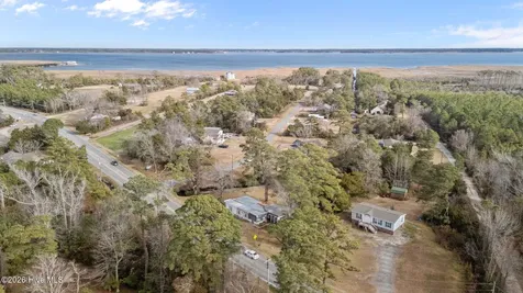 2622 U.s. 70 Beaufort NC 28516