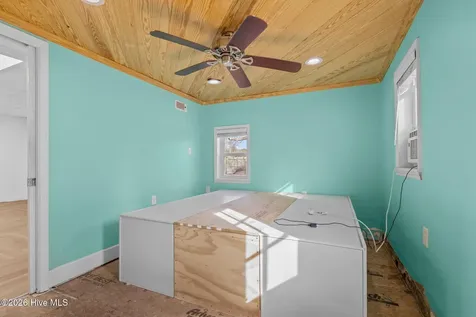 2622 U.s. 70 Beaufort NC 28516