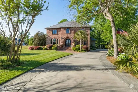 2768 Pinecrest Drive Southport NC 28461
