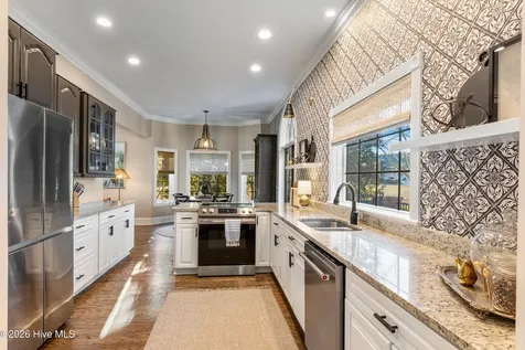 2768 Pinecrest Drive Southport NC 28461