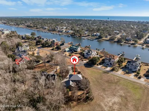 2768 Pinecrest Drive Southport NC 28461