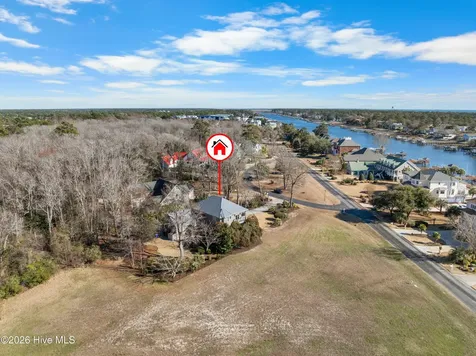2768 Pinecrest Drive Southport NC 28461