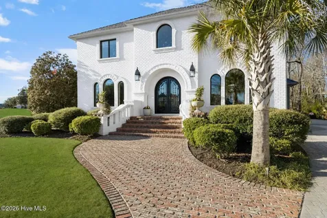 2768 Pinecrest Drive Southport NC 28461