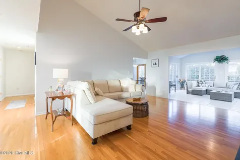208 Eighth Street New Bern NC 28560