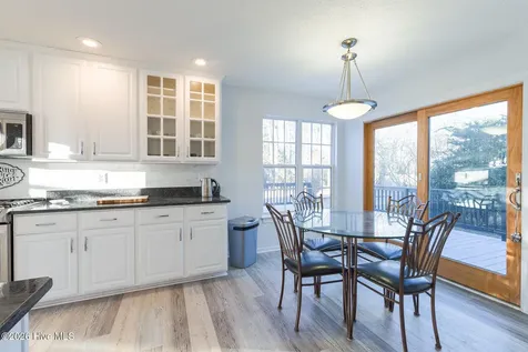 208 Eighth Street New Bern NC 28560