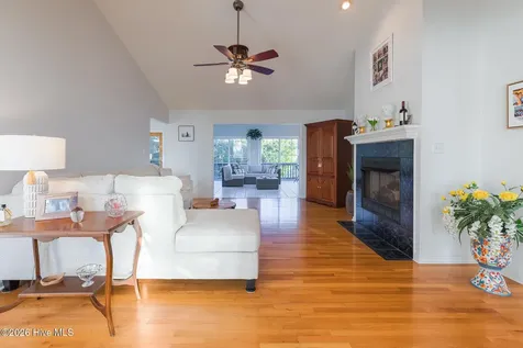 208 Eighth Street New Bern NC 28560