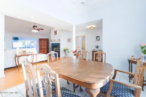 208 Eighth Street New Bern NC 28560