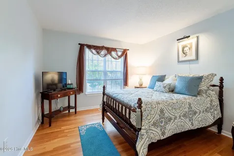 208 Eighth Street New Bern NC 28560