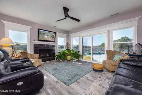 456 Pointe Vista Drive Elizabeth City NC 27909