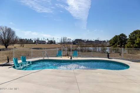 456 Pointe Vista Drive Elizabeth City NC 27909