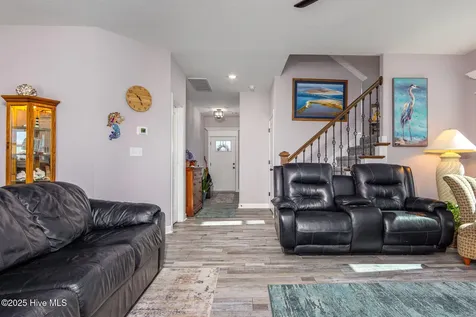 456 Pointe Vista Drive Elizabeth City NC 27909