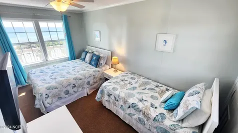 5213 Ocean Drive Emerald Isle NC 28594