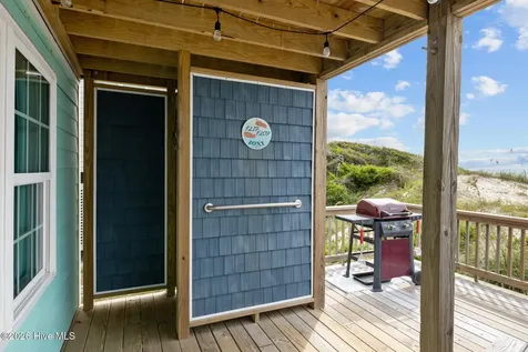 5213 Ocean Drive Emerald Isle NC 28594