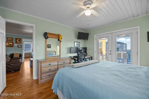 170 Ocean Boulevard W Holden Beach NC 28462