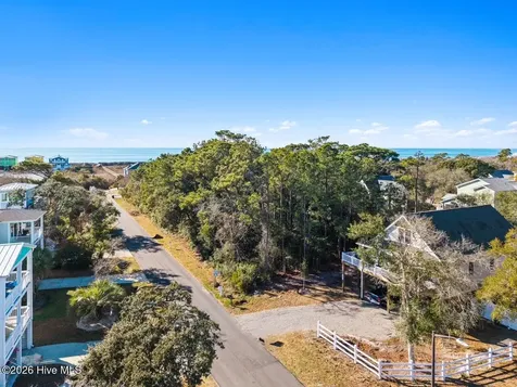 14 SE 68th Street Oak Island NC 28465
