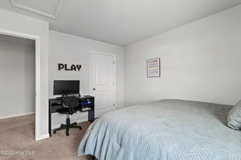 624 Drummond Grove Lane Jacksonville NC 28546