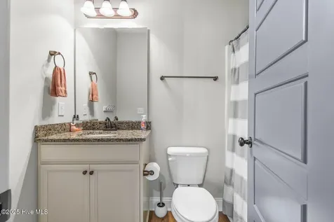 46 E Cloverfield Lane Hampstead NC 28443