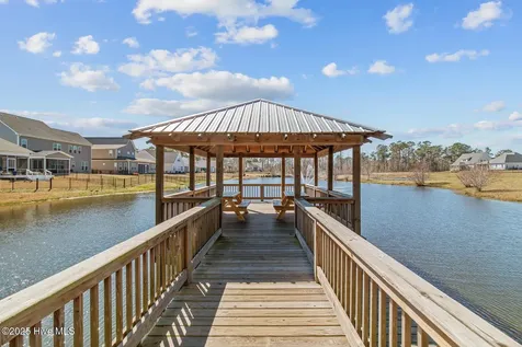 46 E Cloverfield Lane Hampstead NC 28443