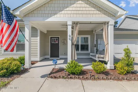 46 E Cloverfield Lane Hampstead NC 28443