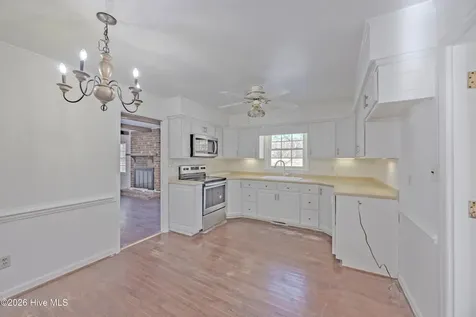 204 N Country Club Road Kenansville NC 28349