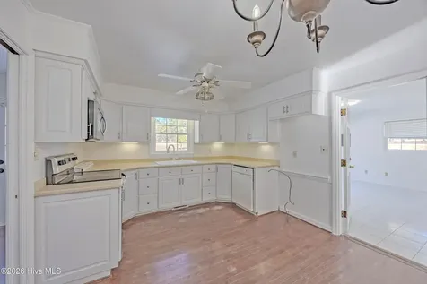 204 N Country Club Road Kenansville NC 28349