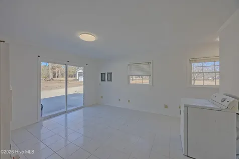 204 N Country Club Road Kenansville NC 28349
