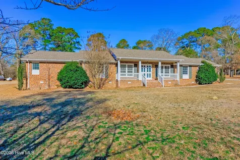 204 N Country Club Road Kenansville NC 28349