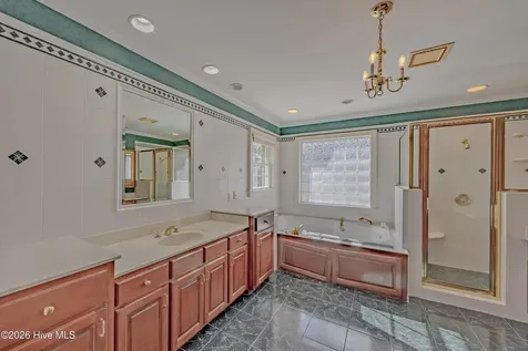 204 N Country Club Road Kenansville NC 28349