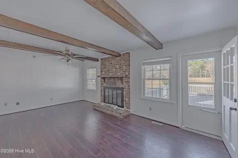 204 N Country Club Road Kenansville NC 28349