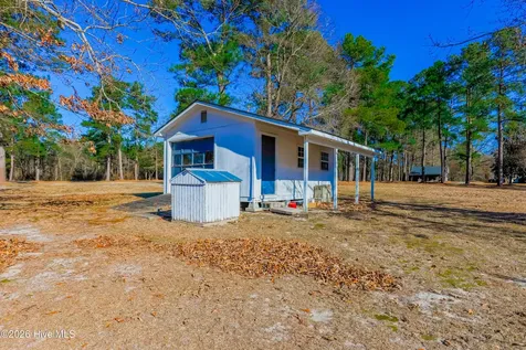 204 N Country Club Road Kenansville NC 28349