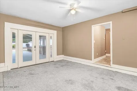 51 Birch Street Elizabethtown NC 28337