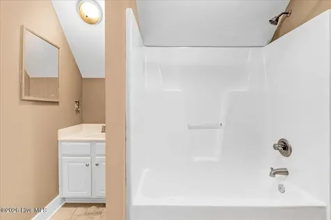 51 Birch Street Elizabethtown NC 28337