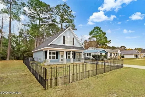 51 Birch Street Elizabethtown NC 28337
