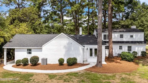 909 Parkside Drive NW Wilson NC 27896