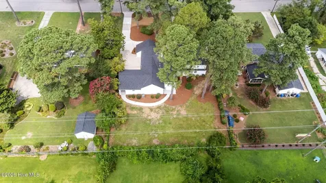 909 Parkside Drive NW Wilson NC 27896