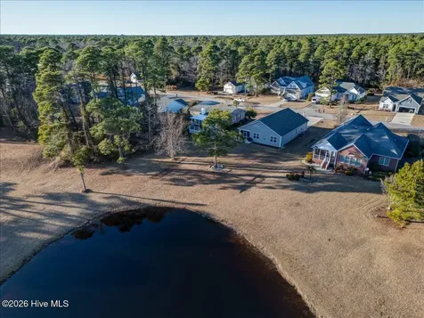 2021 Caracara Drive New Bern NC 28560