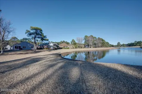 2021 Caracara Drive New Bern NC 28560