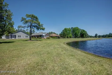 2021 Caracara Drive New Bern NC 28560