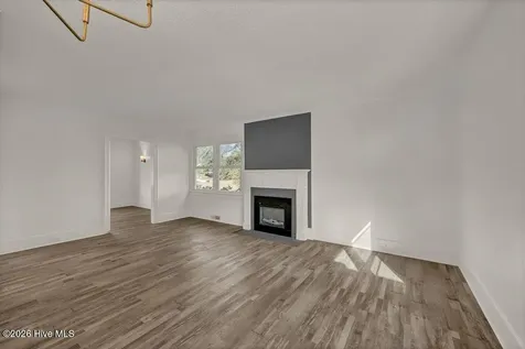 329 Wayne Drive Wilmington NC 28403