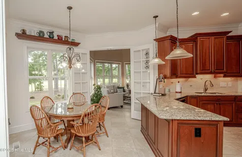 537 Gladstone Circle SW Ocean Isle Beach NC 28469