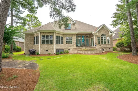 537 Gladstone Circle SW Ocean Isle Beach NC 28469