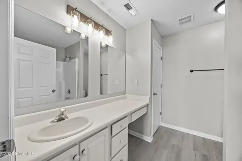 5006 Hunters Trail Wilmington NC 28405