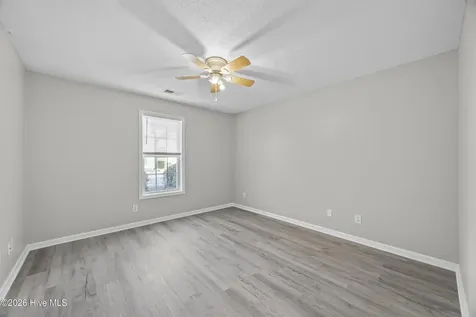 5006 Hunters Trail Wilmington NC 28405