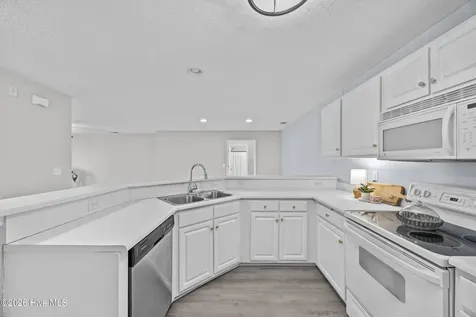 5006 Hunters Trail Wilmington NC 28405