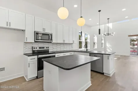 126 N Middleton Avenue Oak Island NC 28465