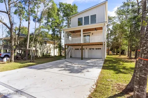 126 N Middleton Avenue Oak Island NC 28465