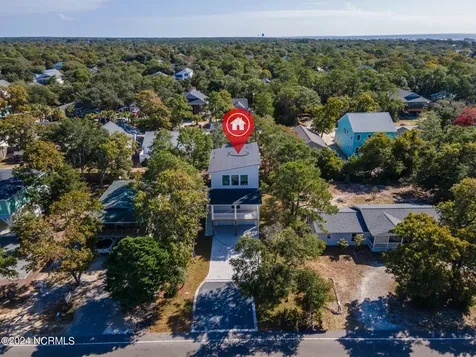 126 N Middleton Avenue Oak Island NC 28465
